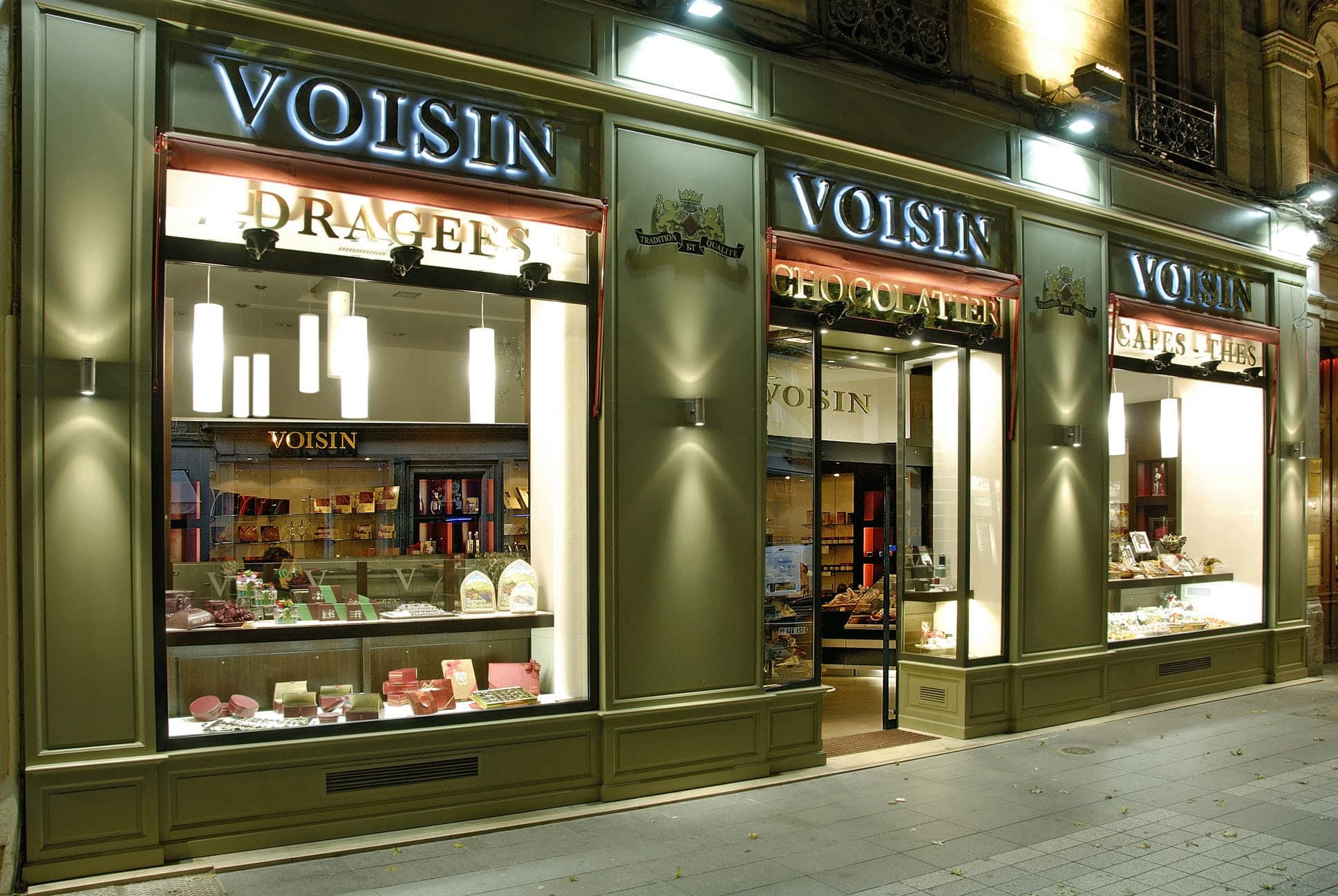 boutique voisin en activité